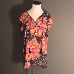 NWT DR2 floral top